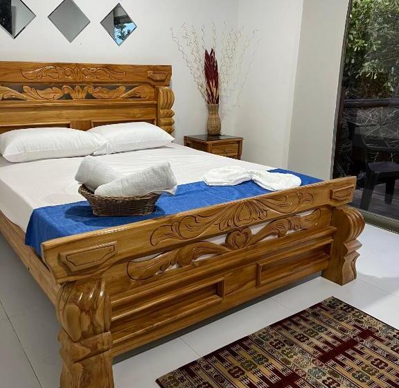 اتاق سوپریور سه تخته, Tintipan