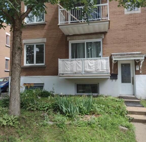 سوئیت جونیور خانوادگی, Smiling House! Montréal, 2 Chambres, Accueillant Et Charmant