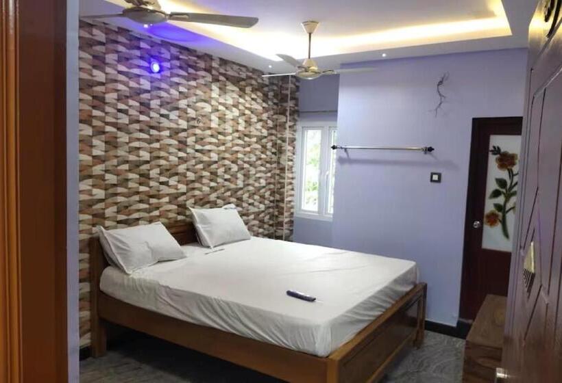 اتاق لوکس خانوادگی, Mercy Inn