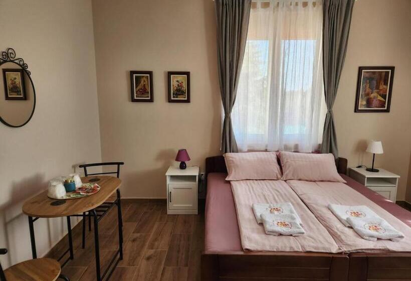 اتاق لوکس, Roomsapartments Popcourt