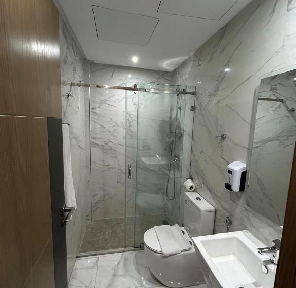 سوئیت جونیور با تراس, Twin Hotel Tanger