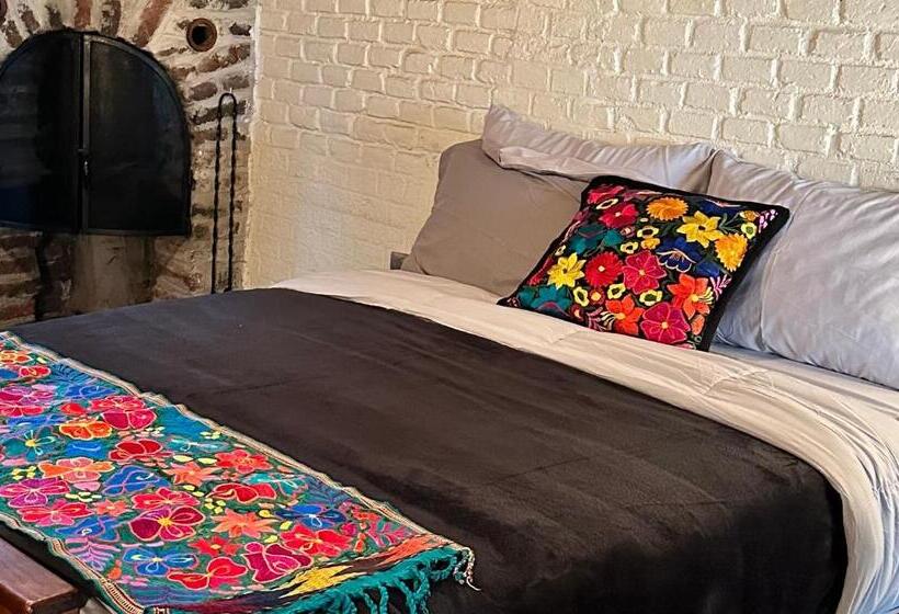 1 Bedroom Apartment Lake View, Vive En Un Castillo En Valle De Bravo