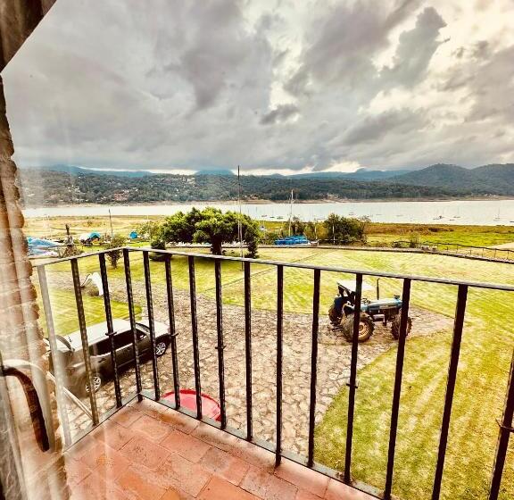 1 Bedroom Apartment Lake View, Vive En Un Castillo En Valle De Bravo