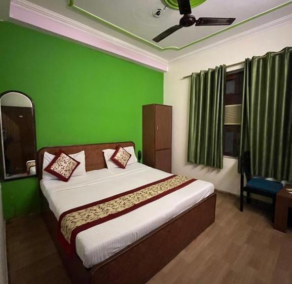 标准间, Franklein Suites At Delhi Airport