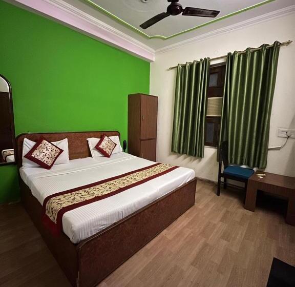 标准间, Franklein Suites At Delhi Airport