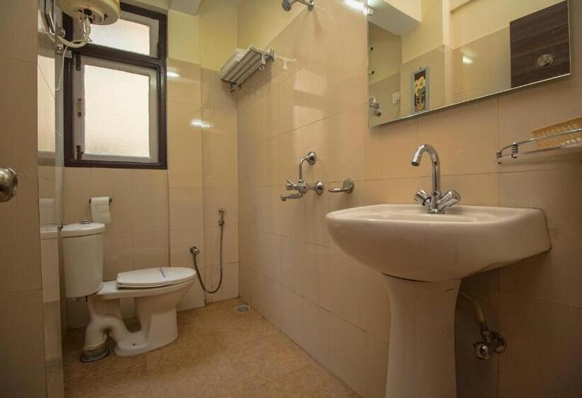 三人经典房间, Franklein Suites At Delhi Airport