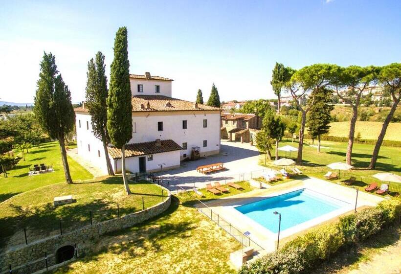 آپارتمان 1 خوابه, Farmhouse With Swimming Pool Surrounded By Greenery Just 20 Minutes From Arezzo