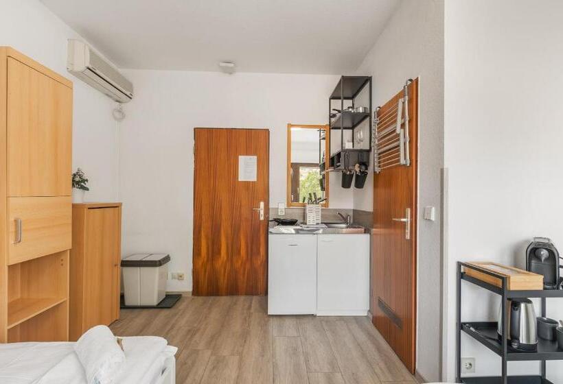 اتاق استاندارد با بالکن, Home2stay Apartmenthaus Heilbronn City Kitchen Parking Highspeed Wifi Washroom