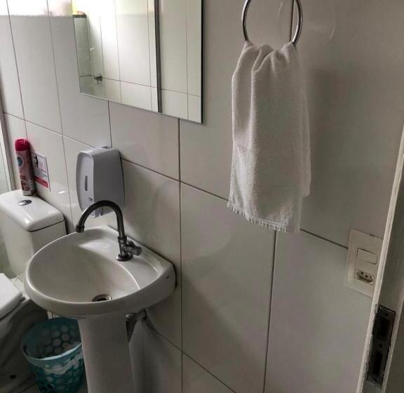 اتاق استاندارد با سرویس بهداشتی مشترک, Hostel E Pousada Londrina Rodoviária Centro Quartos Individuais Com Chave E Wi Fi