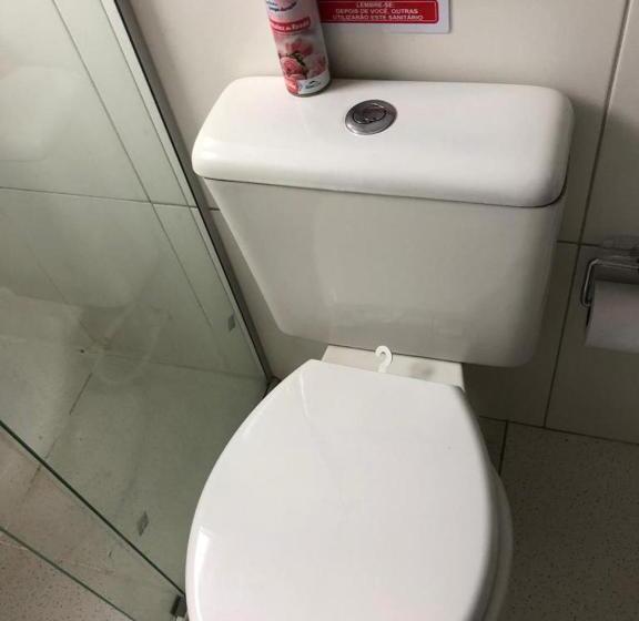 اتاق استاندارد با سرویس بهداشتی مشترک, Hostel E Pousada Londrina Rodoviária Centro Quartos Individuais Com Chave E Wi Fi