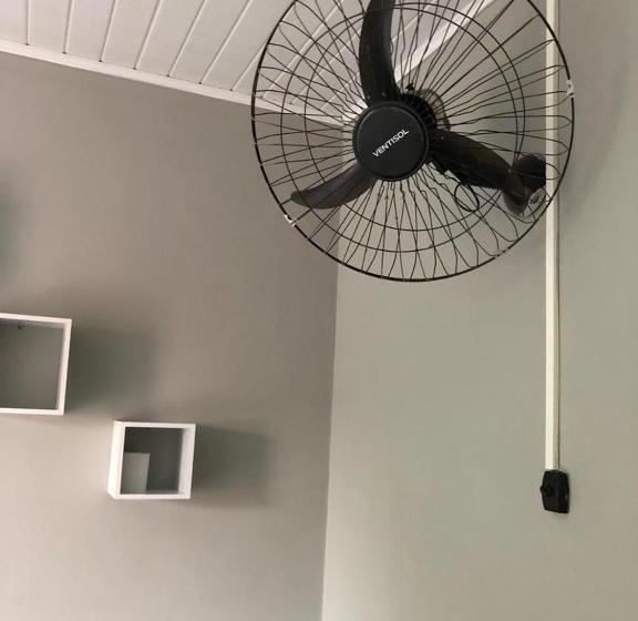 اتاق استاندارد با سرویس بهداشتی مشترک, Hostel E Pousada Londrina Rodoviária Centro Quartos Individuais Com Chave E Wi Fi