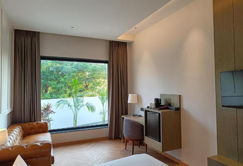 سوییت, Rosastays Hisar Florence