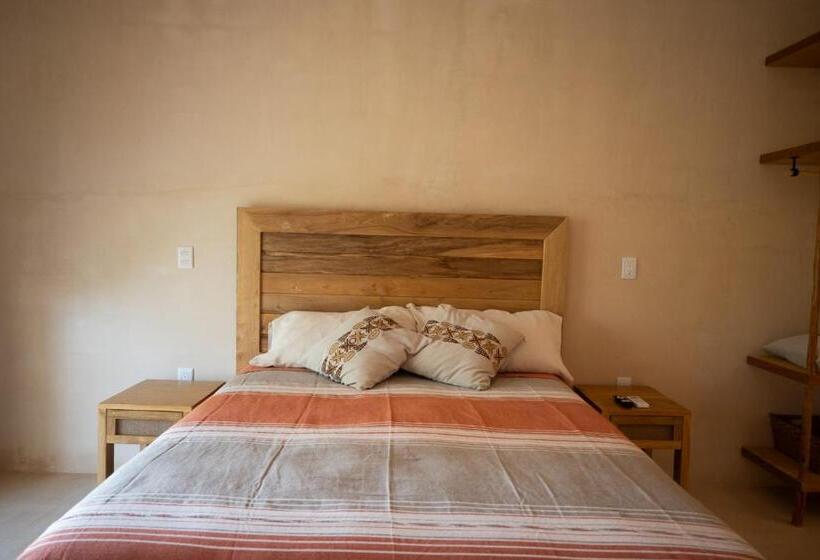 استودیو استاندارد با بالکن, Yax Kiin Casa Boutique