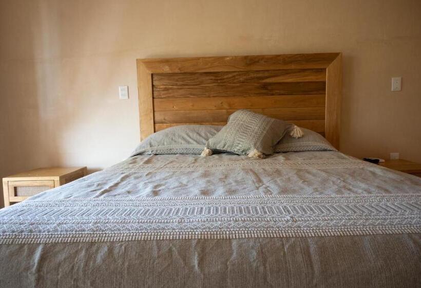 استودیو استاندارد با بالکن, Yax Kiin Casa Boutique