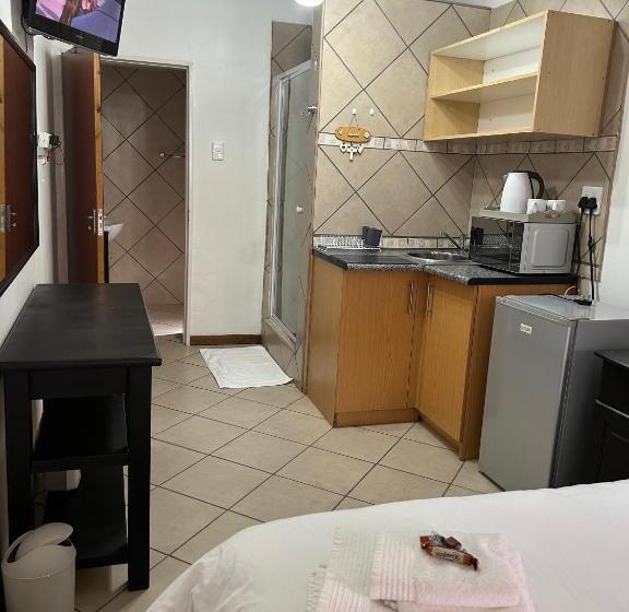 اتاق استاندارد, 9 Wena Ave Guesthouse