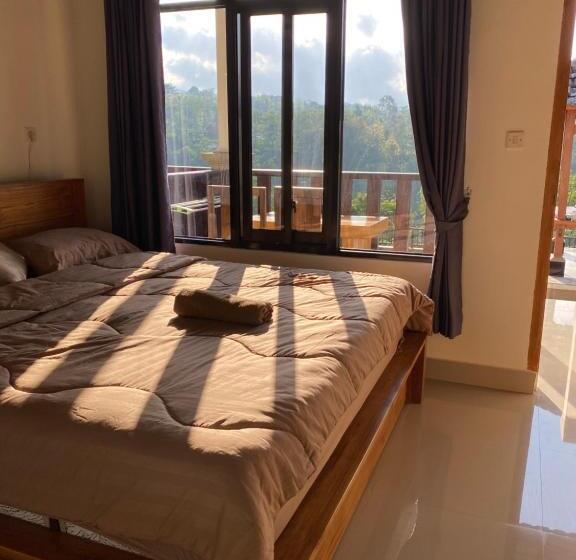 اتاق استاندارد با چشم‌انداز کوهستان, Besakih Homestay