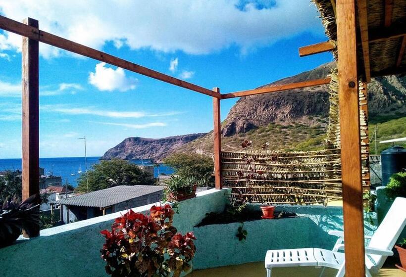 اتاق استاندارد, Terra E Sol B&b Tarrafal