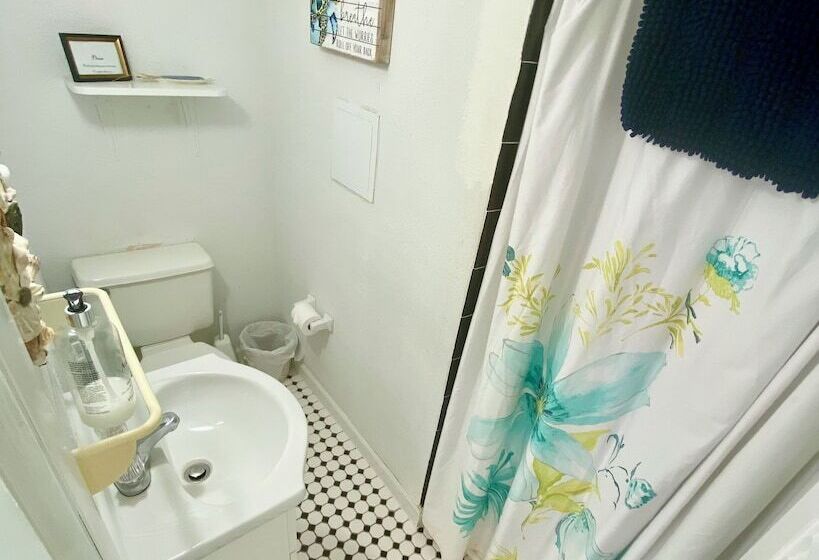 اتاق استاندارد, Atlantic House Bed & Breakfast