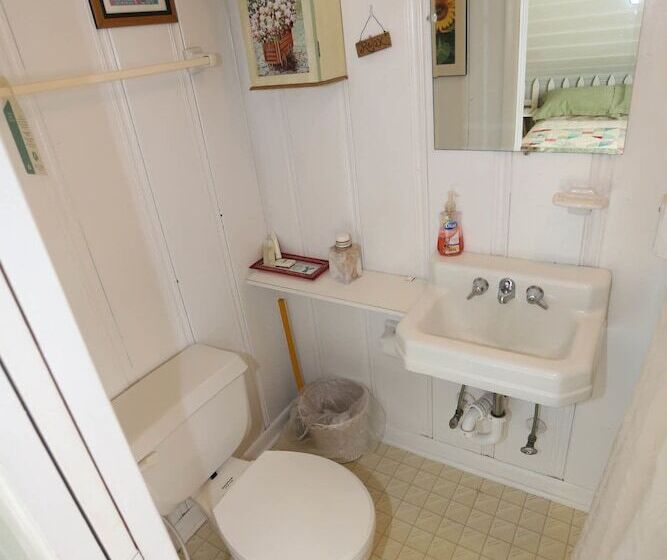 اتاق استاندارد با 2 تخت دوبل, Atlantic House Bed & Breakfast