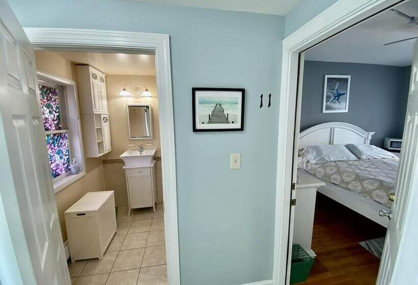اتاق لوکس, Atlantic House Bed & Breakfast