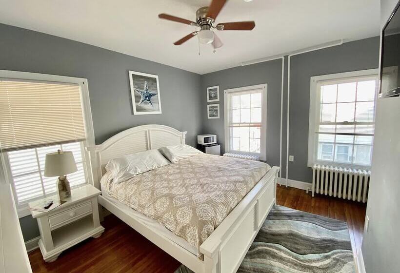 اتاق لوکس, Atlantic House Bed & Breakfast