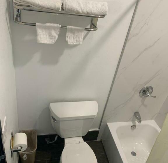 اتاق استاندارد با تخت بزرگ, Crescent Inn