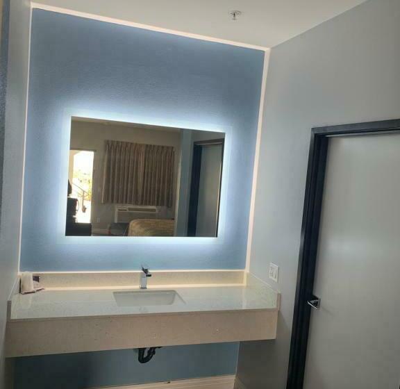 اتاق استاندارد با تخت بزرگ, Crescent Inn
