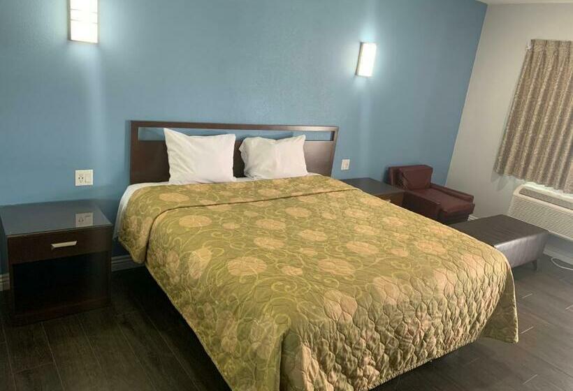 اتاق استاندارد با تخت بزرگ, Crescent Inn