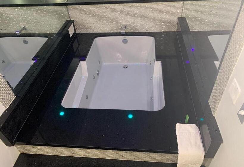 اتاق استاندارد با تخت بزرگ, Crescent Inn