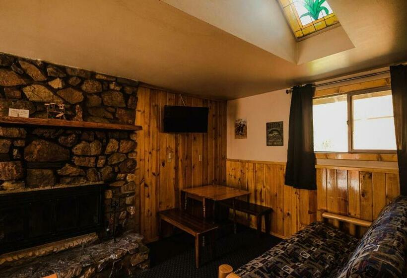 اتاق استاندارد, Embers Lodge & Cabins