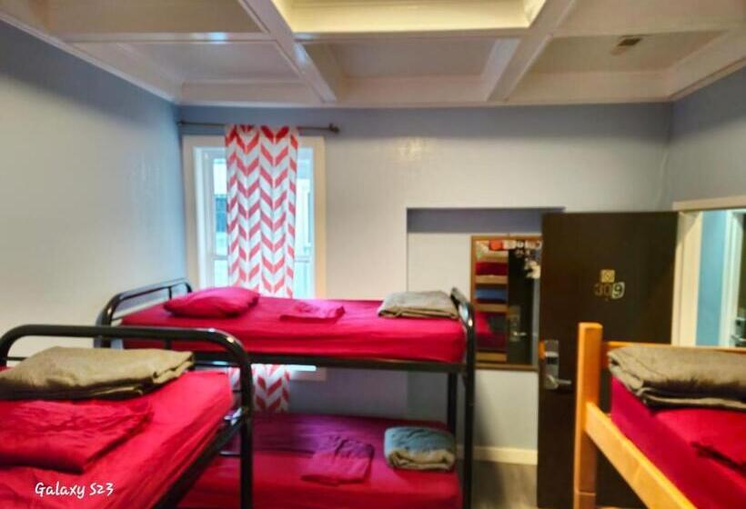 تختخواب در اتاق مشترک, European Hostel