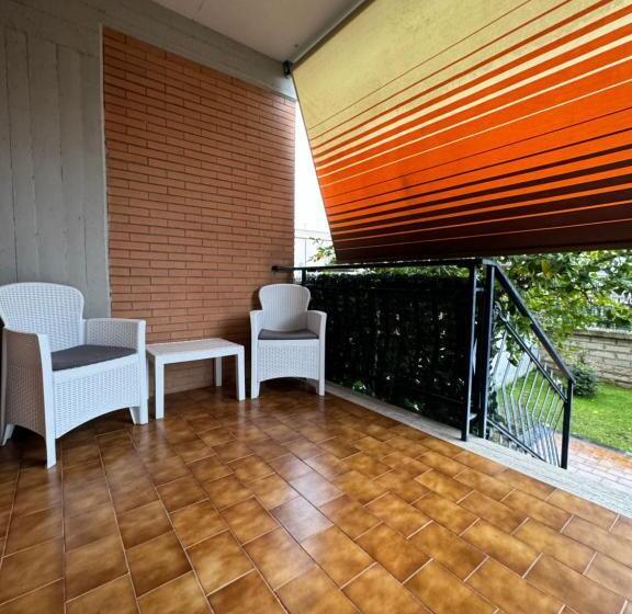 اتاق استاندارد, Bed And Breakfast Demma