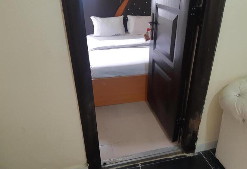 اتاق لوکس یک تخته, Block 3 Hotel And Suites