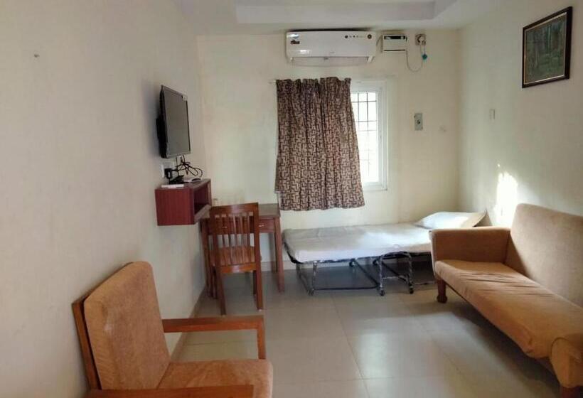 اتاق لوکس, A K Residency