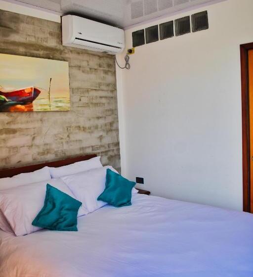 اتاق استاندارد, El Sol Inn