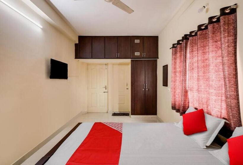 اتاق استاندارد, Oyo Flagship K V R Residency   Elite