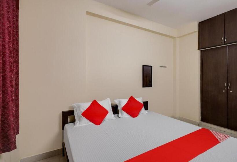 اتاق استاندارد, Oyo Flagship K V R Residency   Elite