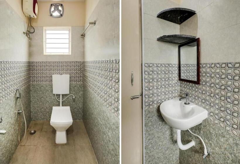 اتاق استاندارد, Oyo Flagship K V R Residency   Elite