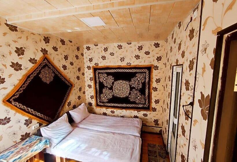 اتاق لوکس, Samandar Bukhara