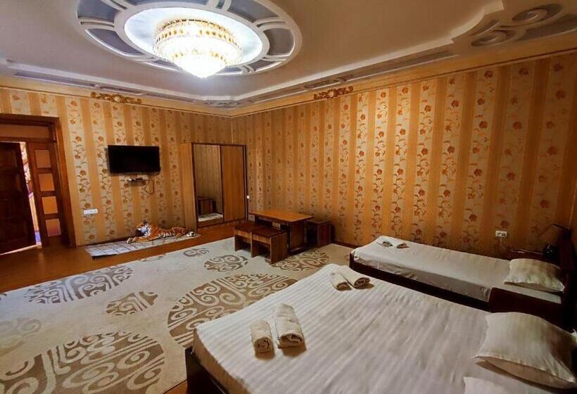 اتاق لوکس چهار تخته, Samandar Bukhara