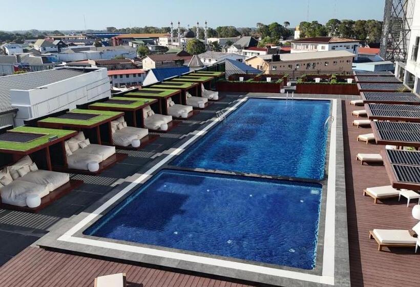 اتاق لوکس, Yogh Hospitality