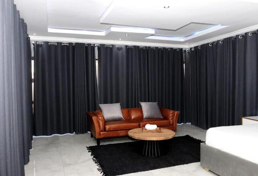 اتاق لوکس با تخت بزرگ, The Residence Villa