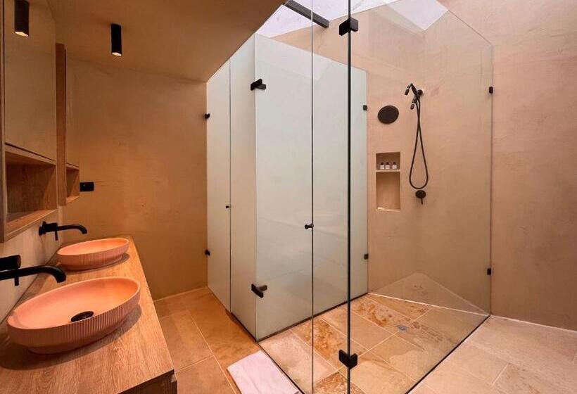 آپارتمان سوپریور 1 خوابه, Horajasca By Wynwood House