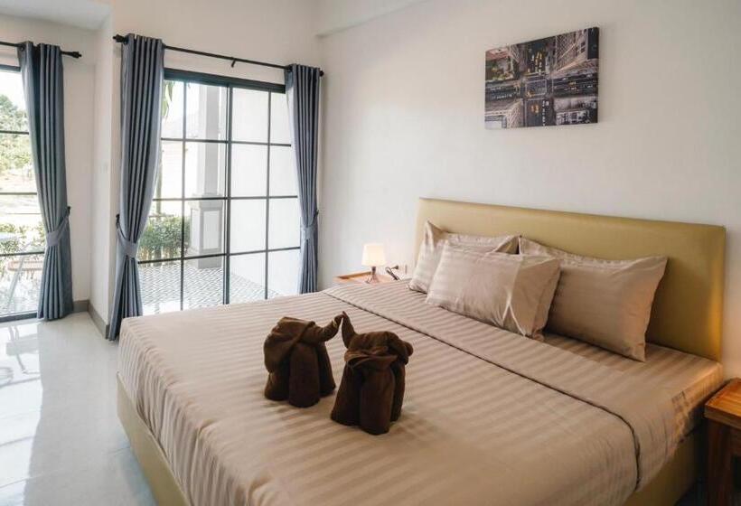 اتاق لوکس با تخت بزرگ, Chor Grande Resort