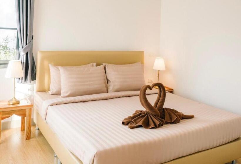 سوییت خانوادگی, Chor Grande Resort