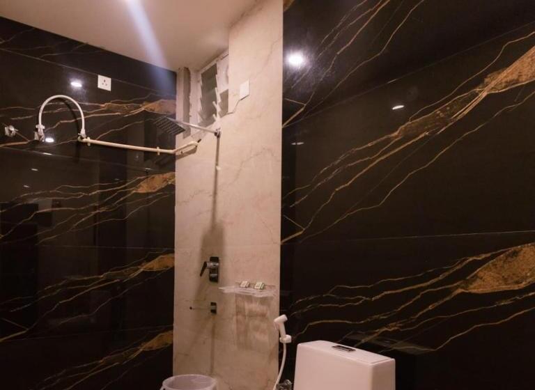اتاق لوکس, Beestay Hotels Elite Park Tirupati