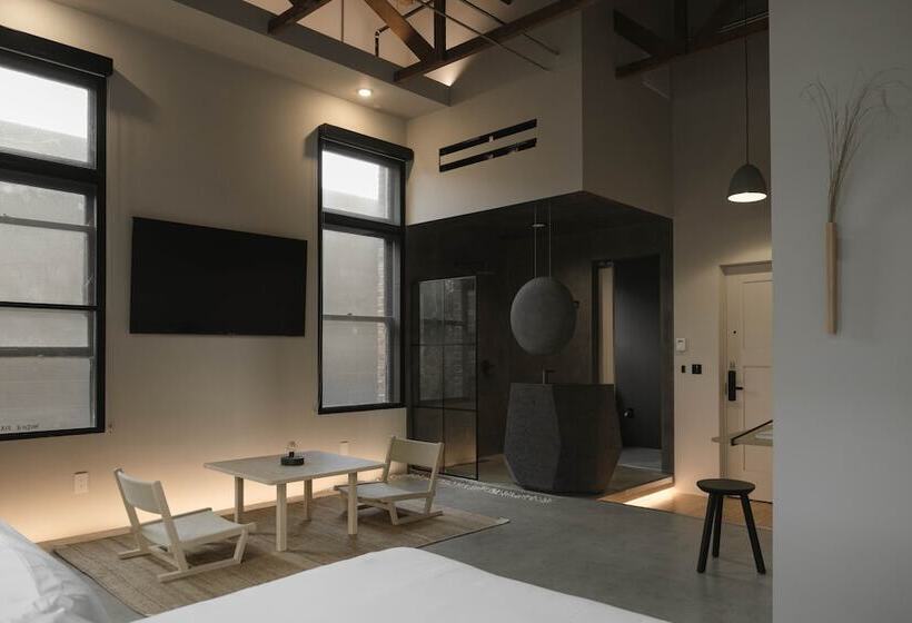اتاق سوپریور با تخت بزرگ, Kodō