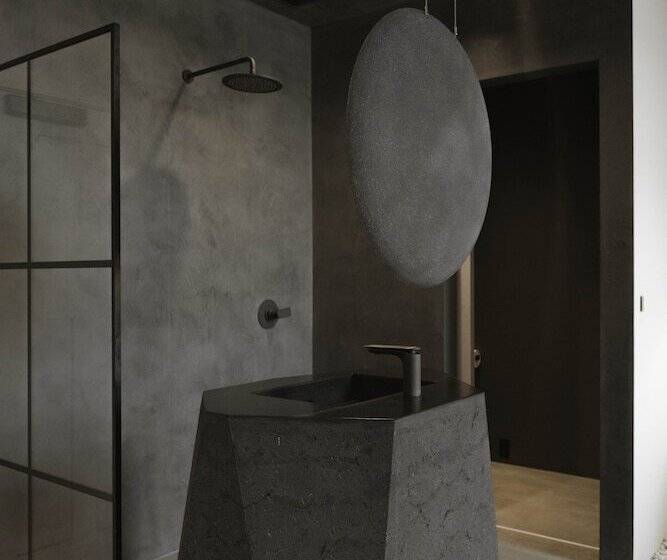 اتاق سوپریور با تخت بزرگ, Kodō