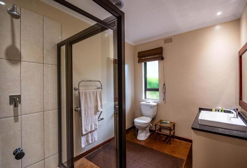 اتاق استاندارد با چشم‌انداز باغ, Kuhestan Farm Cottages