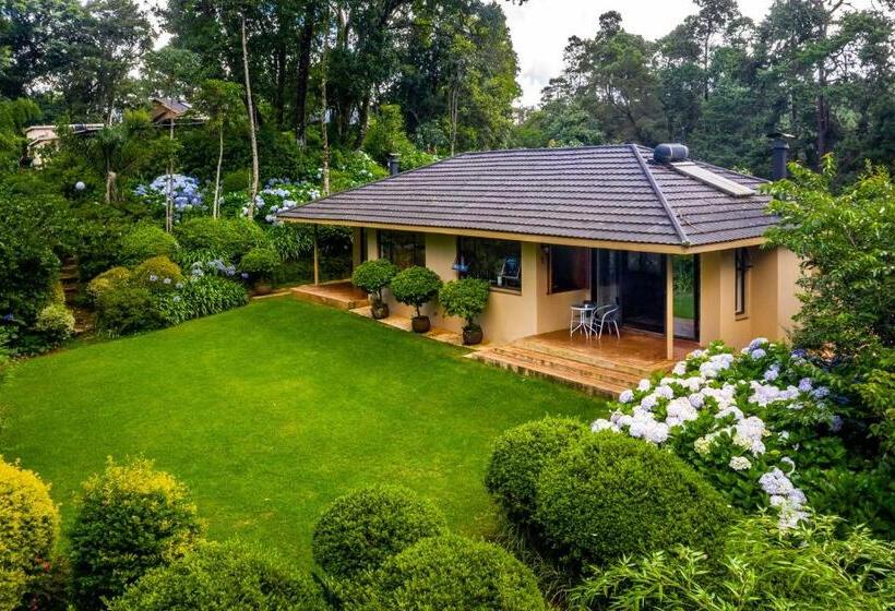 اتاق استاندارد با چشم‌انداز باغ, Kuhestan Farm Cottages